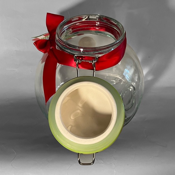 Set of 2 Space Saver Christmas Containers - Picture 15 of 16